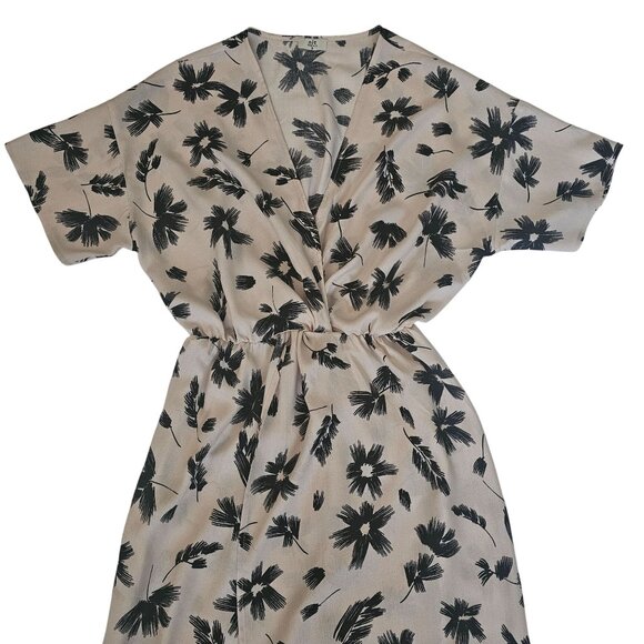 n/t Women's Beige & Black Floral Elastic Waist V-Neckline Maxi Dress Size Small - Picture 4 of 13